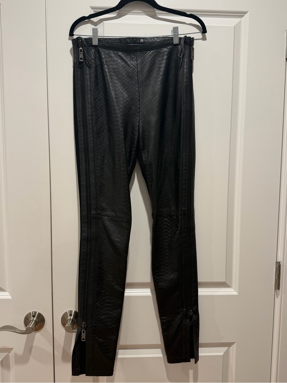 John John Genuine Lamb Leather Snake Embossed Pants